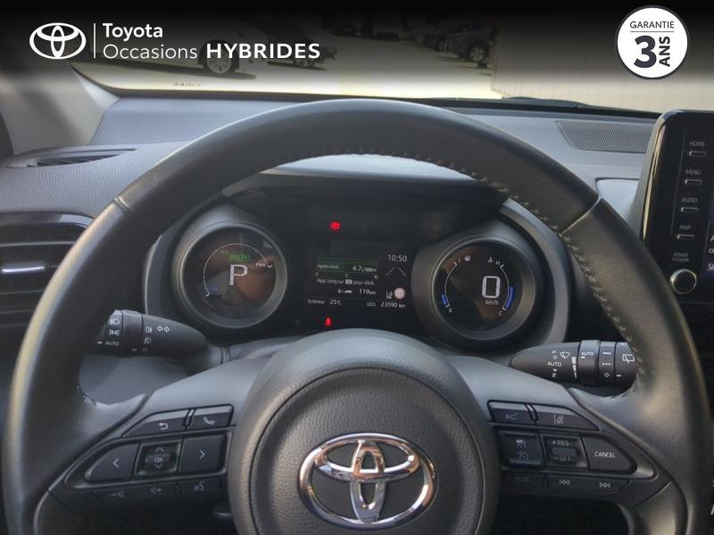Photo 13 de l’annonce de TOYOTA Yaris d’occasion à vendre à NÎMES
