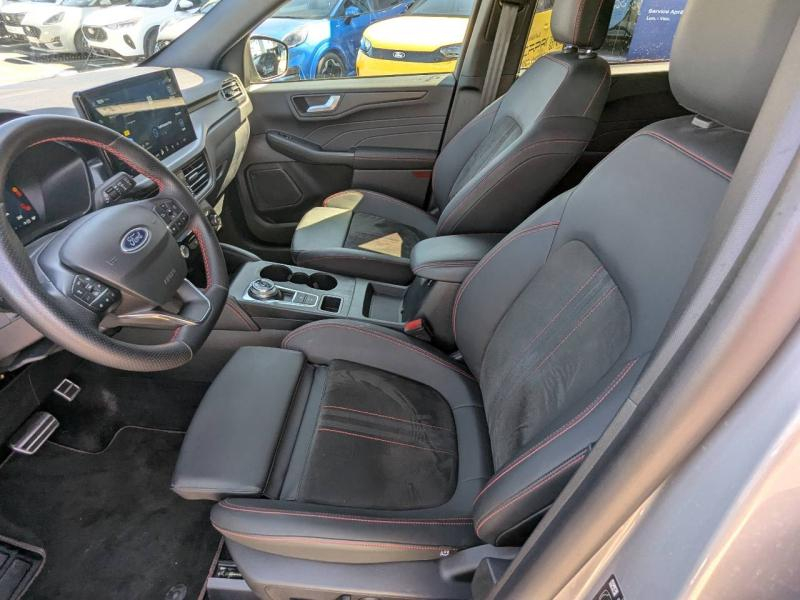 Photo 10 de l’annonce de FORD Kuga d’occasion à vendre à FRÉJUS