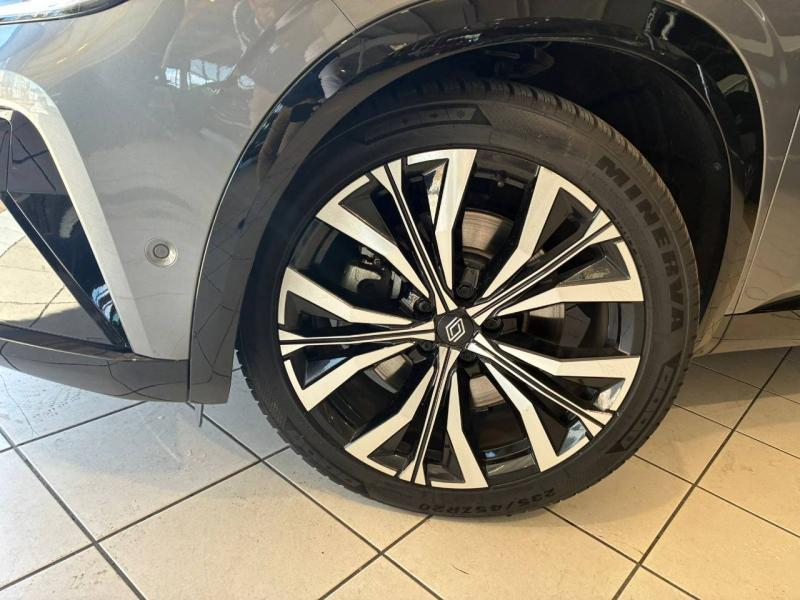 Photo 4 de l’annonce de RENAULT Espace d’occasion à vendre à CHENNEVIÈRES-SUR-MARNE