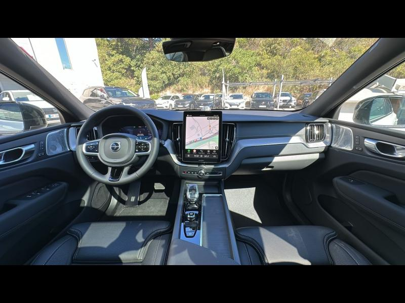 Photo 4 de l’annonce de VOLVO XC60 d’occasion à vendre à AIX-EN-PROVENCE