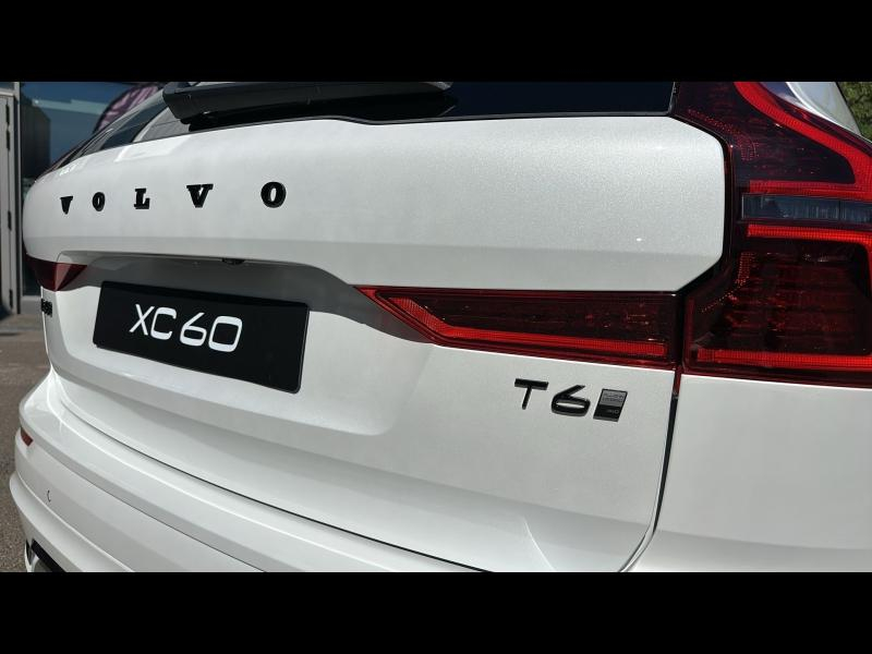 Photo 10 de l’annonce de VOLVO XC60 d’occasion à vendre à AIX-EN-PROVENCE
