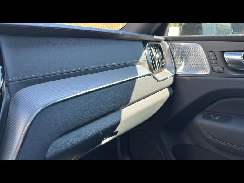 Photo 20 de l’annonce de VOLVO XC60 d’occasion à vendre à AIX-EN-PROVENCE
