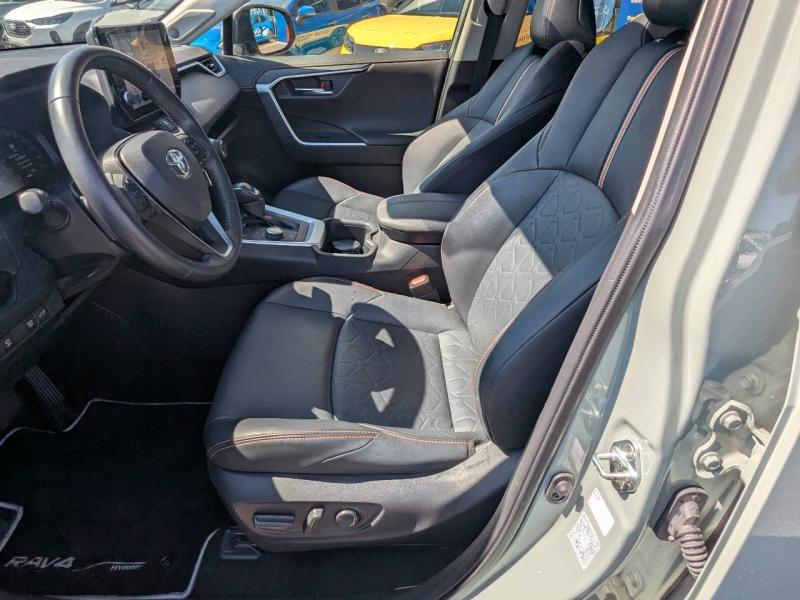 Photo 10 de l’annonce de TOYOTA RAV4 d’occasion à vendre à FRÉJUS