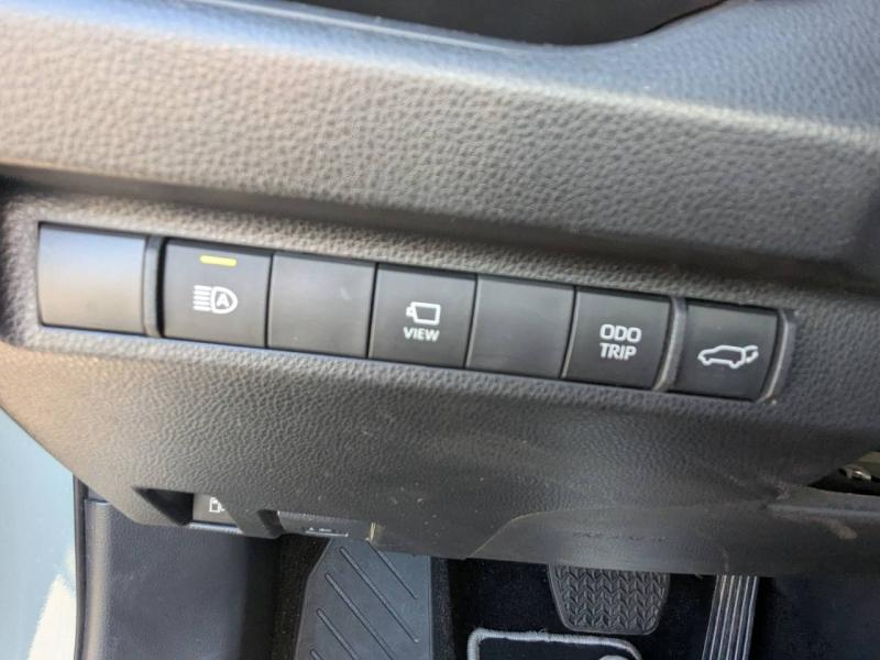 Photo 13 de l’annonce de TOYOTA RAV4 d’occasion à vendre à FRÉJUS