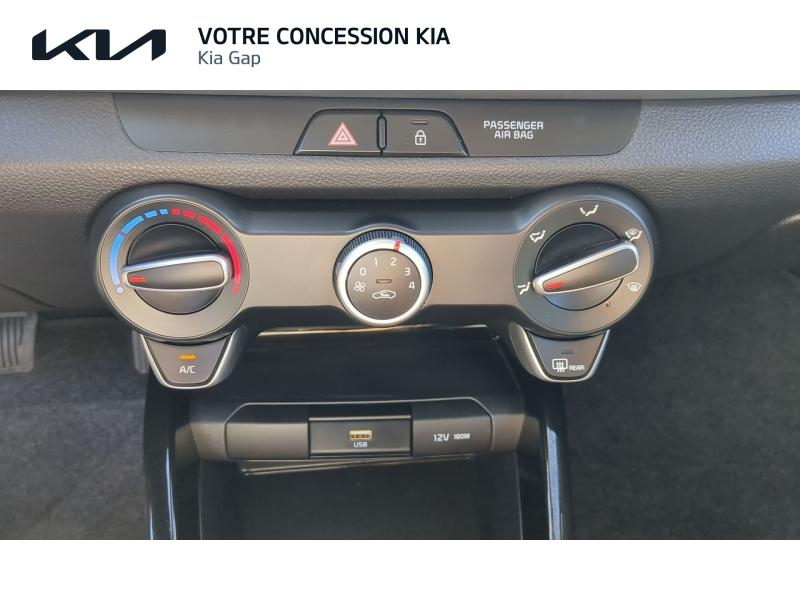 Photo 16 de l’annonce de KIA Stonic d’occasion à vendre à GAP
