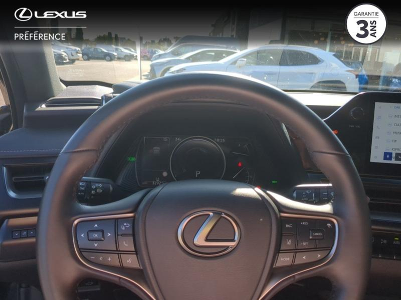 Photo 8 de l’annonce de LEXUS UX d’occasion à vendre à MONTFAVET