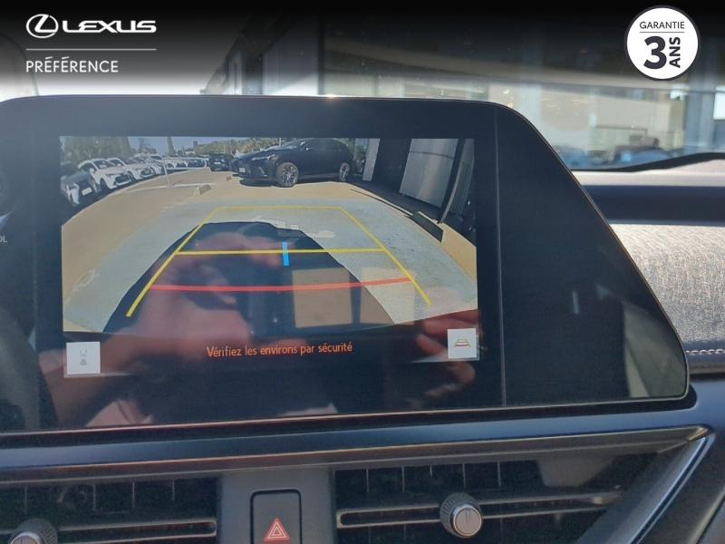 Photo 16 de l’annonce de LEXUS UX d’occasion à vendre à MONTFAVET