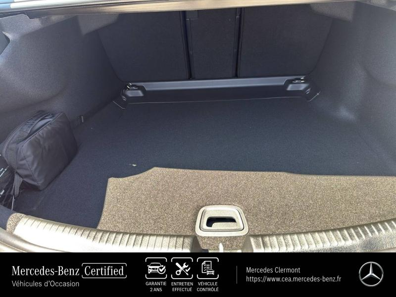 Photo 8 de l’annonce de MERCEDES-BENZ Classe C d’occasion à vendre à BELLERIVE-SUR-ALLIER