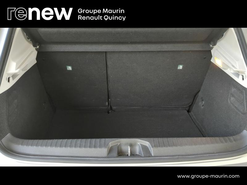 Photo 7 de l’annonce de RENAULT Clio d’occasion à vendre à QUINCY-SOUS-SÉNART