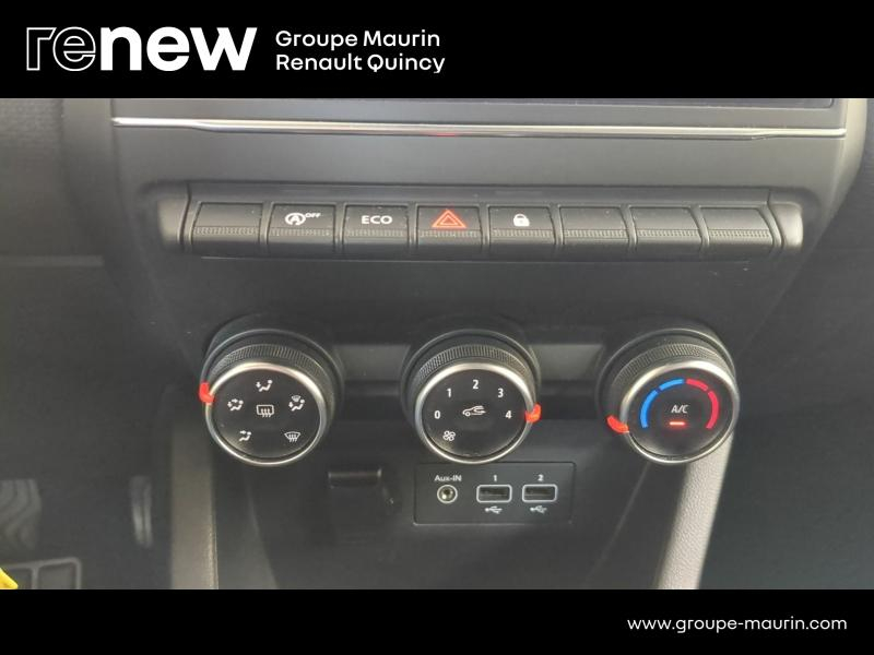 Photo 17 de l’annonce de RENAULT Clio d’occasion à vendre à QUINCY-SOUS-SÉNART