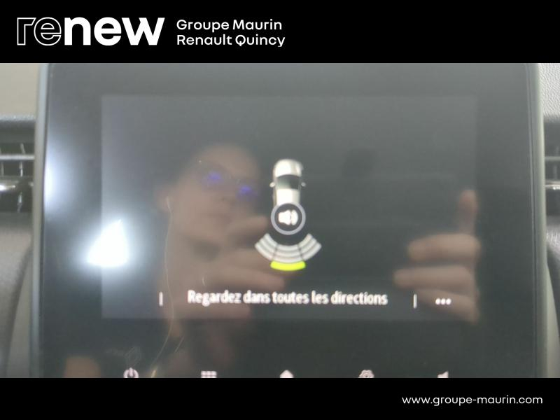 Photo 19 de l’annonce de RENAULT Clio d’occasion à vendre à QUINCY-SOUS-SÉNART