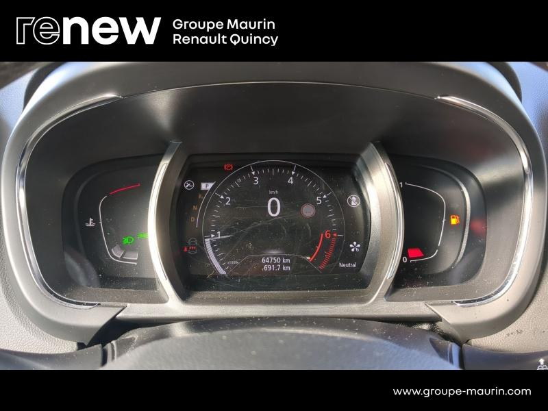 Photo 14 de l’annonce de RENAULT Scenic d’occasion à vendre à QUINCY-SOUS-SÉNART