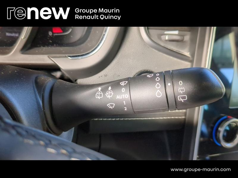 Photo 19 de l’annonce de RENAULT Scenic d’occasion à vendre à QUINCY-SOUS-SÉNART