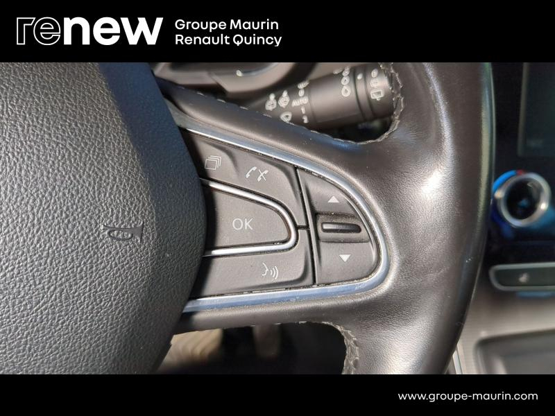 Photo 20 de l’annonce de RENAULT Scenic d’occasion à vendre à QUINCY-SOUS-SÉNART