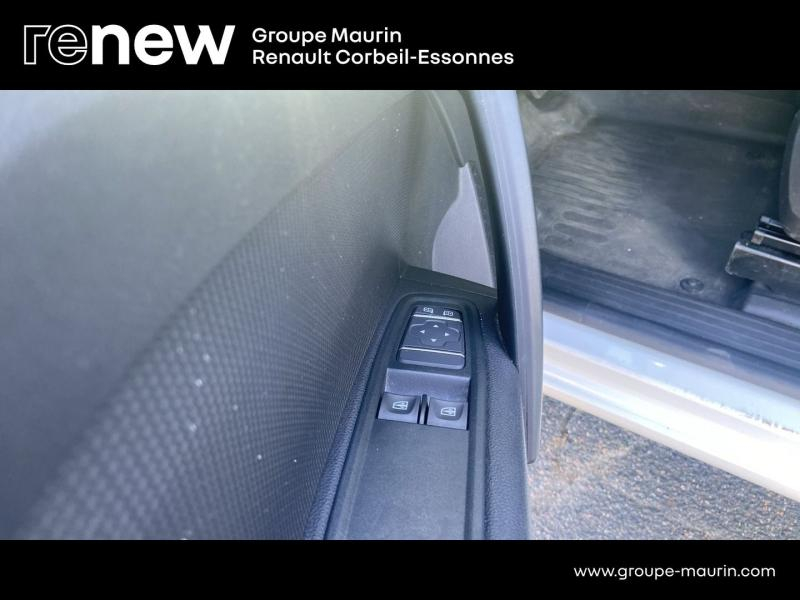 Photo 20 de l’annonce de RENAULT Kangoo Van d’occasion à vendre à CORBEIL-ESSONNES