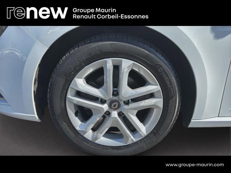 Photo 9 de l’annonce de RENAULT Megane d’occasion à vendre à CORBEIL-ESSONNES