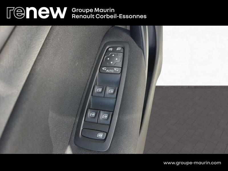 Photo 15 de l’annonce de RENAULT Megane d’occasion à vendre à CORBEIL-ESSONNES