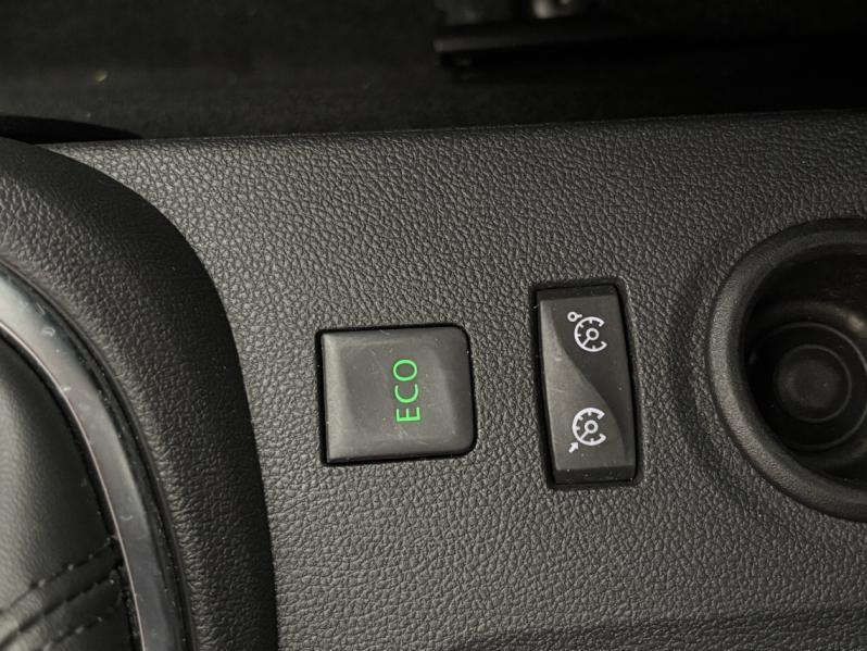 Photo 7 de l’annonce de RENAULT Captur d’occasion à vendre à CHENNEVIÈRES-SUR-MARNE