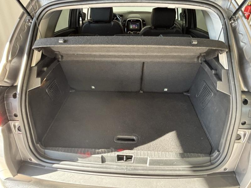 Photo 11 de l’annonce de RENAULT Captur d’occasion à vendre à CHENNEVIÈRES-SUR-MARNE