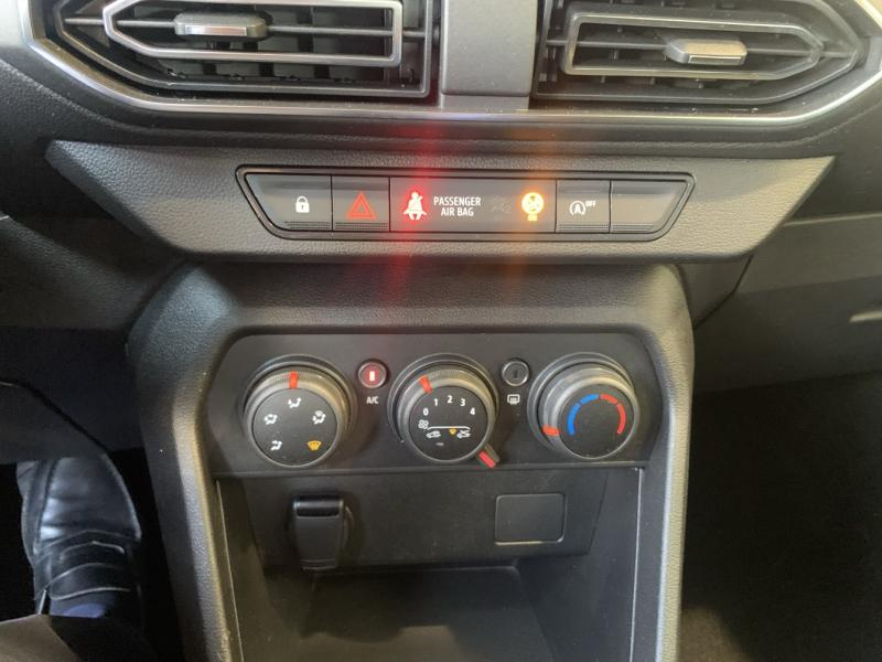 Photo 13 de l’annonce de DACIA Sandero d’occasion à vendre à CHENNEVIÈRES-SUR-MARNE