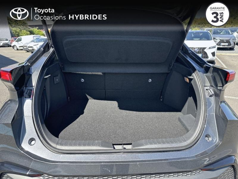 Photo 10 de l’annonce de TOYOTA C-HR d’occasion à vendre à AUBIÈRE