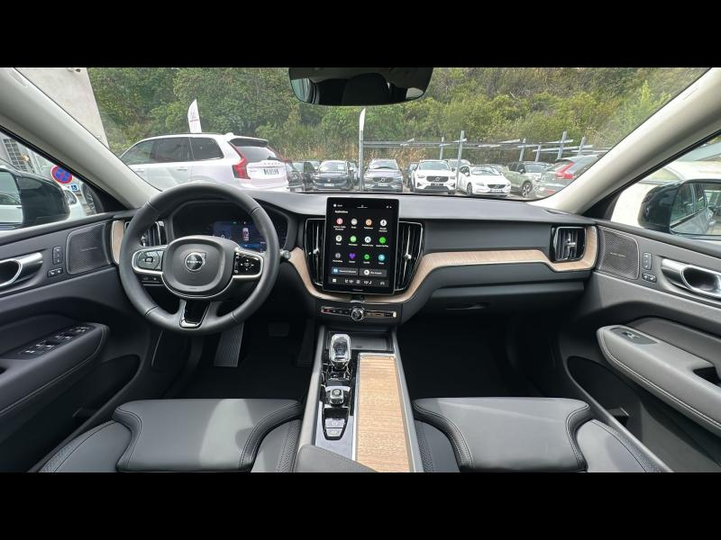 Photo 4 de l’annonce de VOLVO XC60 d’occasion à vendre à AIX-EN-PROVENCE