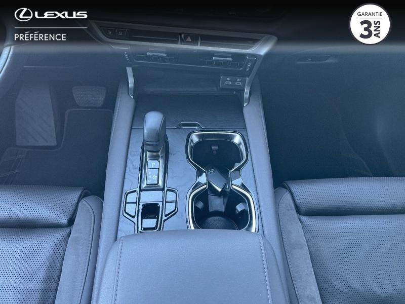 Photo 17 de l’annonce de LEXUS RX d’occasion à vendre à LATTES