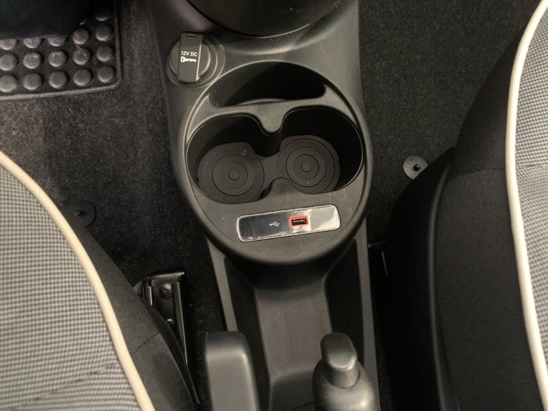 Photo 15 de l’annonce de FIAT 500 d’occasion à vendre à CHENNEVIÈRES-SUR-MARNE