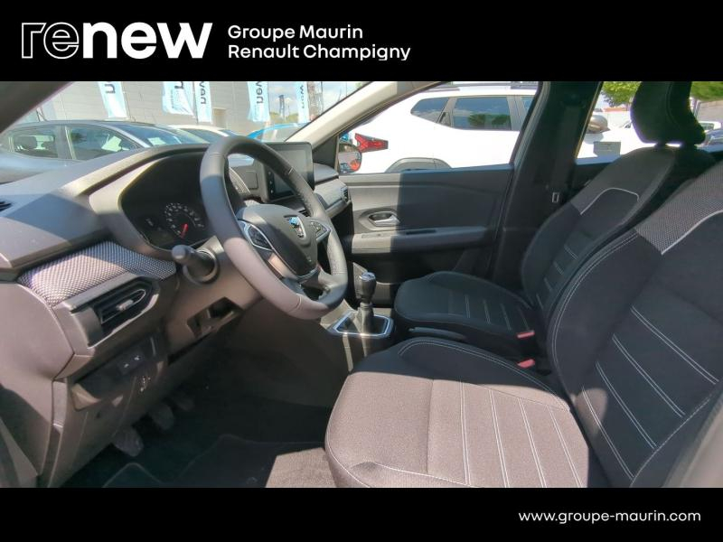 Photo 10 de l’annonce de DACIA Sandero d’occasion à vendre à CHAMPIGNY-SUR-MARNE