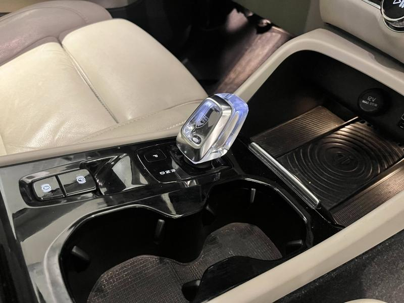 Photo 15 de l’annonce de VOLVO XC40 d’occasion à vendre à LATTES