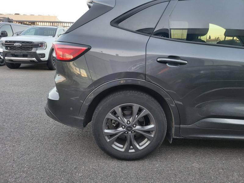 Photo 4 de l’annonce de FORD Kuga d’occasion à vendre à FRÉJUS