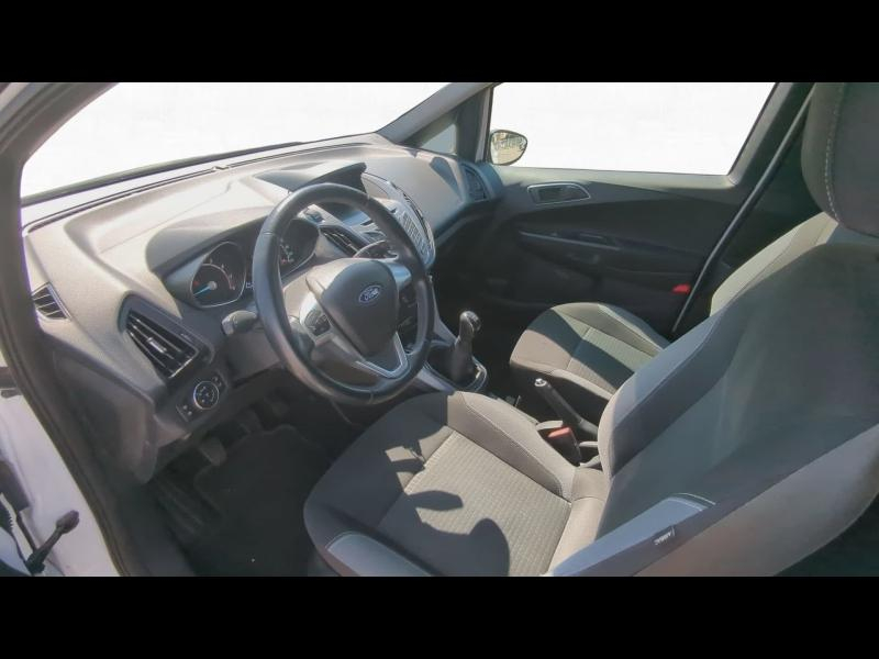 Photo 18 de l’annonce de FORD B-MAX d’occasion à vendre à BOLLÈNE