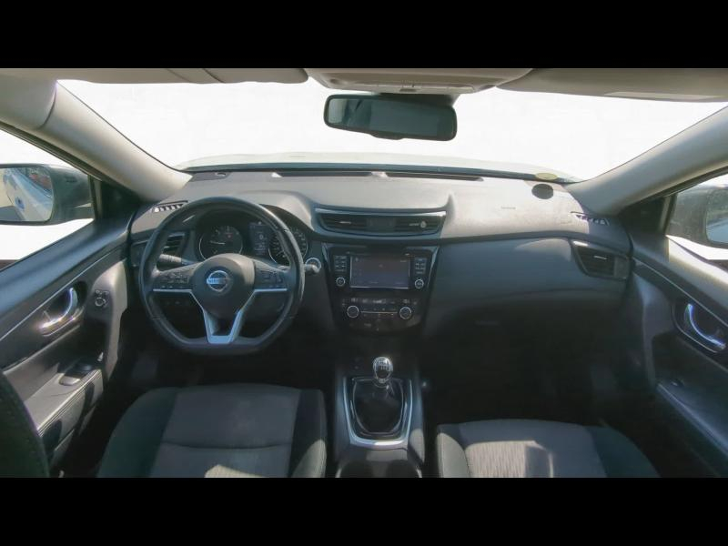 Photo 13 de l’annonce de NISSAN X-Trail d’occasion à vendre à BOLLÈNE