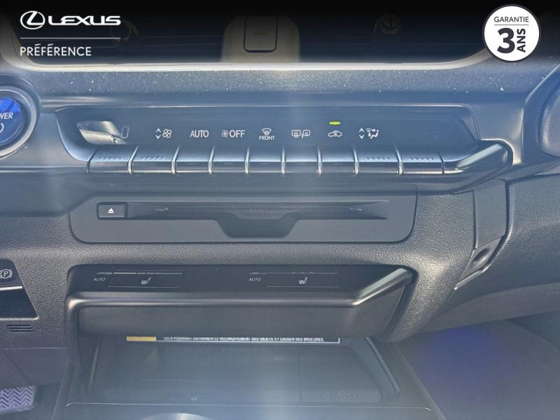 Photo 11 de l’annonce de LEXUS UX d’occasion à vendre à MONTFAVET