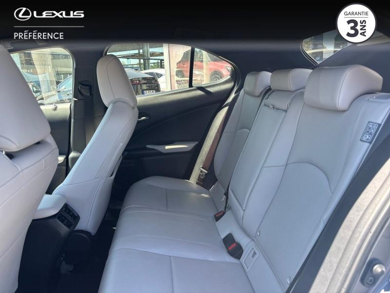 Photo 14 de l’annonce de LEXUS UX d’occasion à vendre à MONTFAVET
