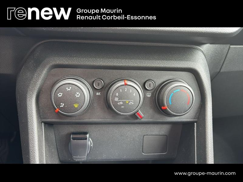 Photo 13 de l’annonce de DACIA Sandero d’occasion à vendre à CORBEIL-ESSONNES