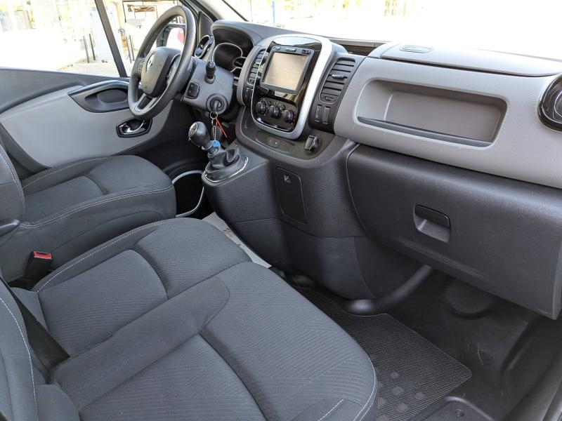 Photo 9 de l’annonce de RENAULT Trafic Fg VUL d’occasion à vendre à MANOSQUE