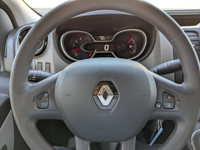 Photo 10 de l’annonce de RENAULT Trafic Fg VUL d’occasion à vendre à MANOSQUE
