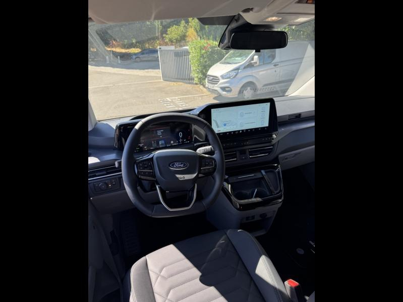 Photo 10 de l’annonce de FORD Tourneo Custom d’occasion à vendre à TOULON
