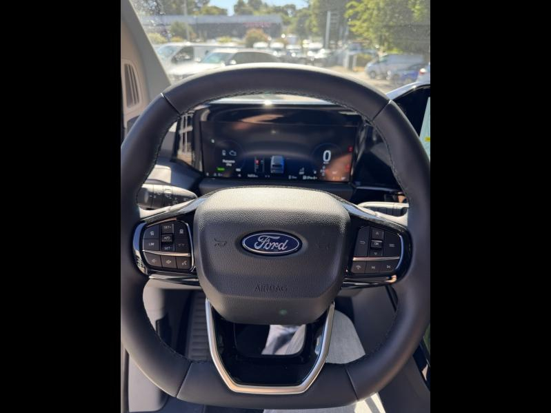 Photo 15 de l’annonce de FORD Tourneo Custom d’occasion à vendre à TOULON