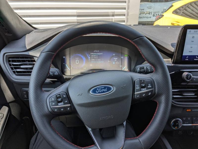 Photo 7 de l’annonce de FORD Kuga d’occasion à vendre à AUBAGNE