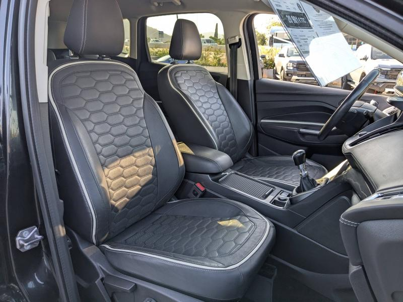 Photo 17 de l’annonce de FORD Kuga d’occasion à vendre à LA VALETTE