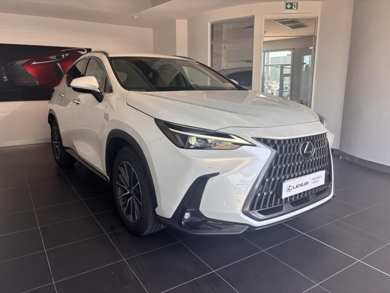 Photo 3 de l’annonce de LEXUS NX d’occasion à vendre à MONTFAVET
