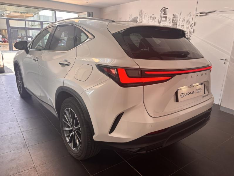 Photo 5 de l’annonce de LEXUS NX d’occasion à vendre à MONTFAVET
