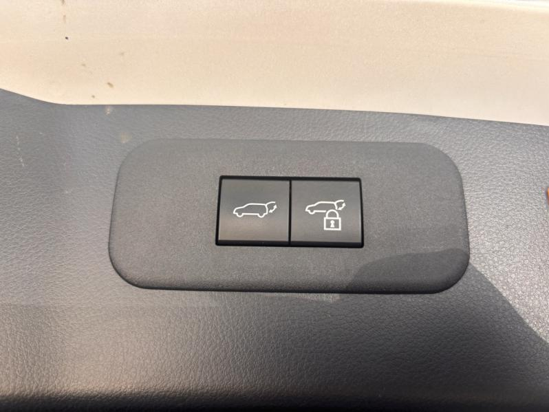 Photo 9 de l’annonce de LEXUS NX d’occasion à vendre à MONTFAVET