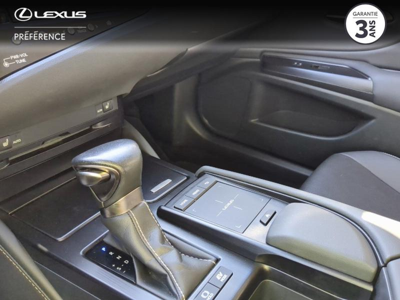 Photo 9 de l’annonce de LEXUS ES d’occasion à vendre à MONTFAVET