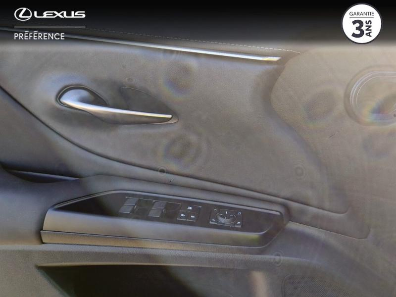 Photo 12 de l’annonce de LEXUS ES d’occasion à vendre à MONTFAVET