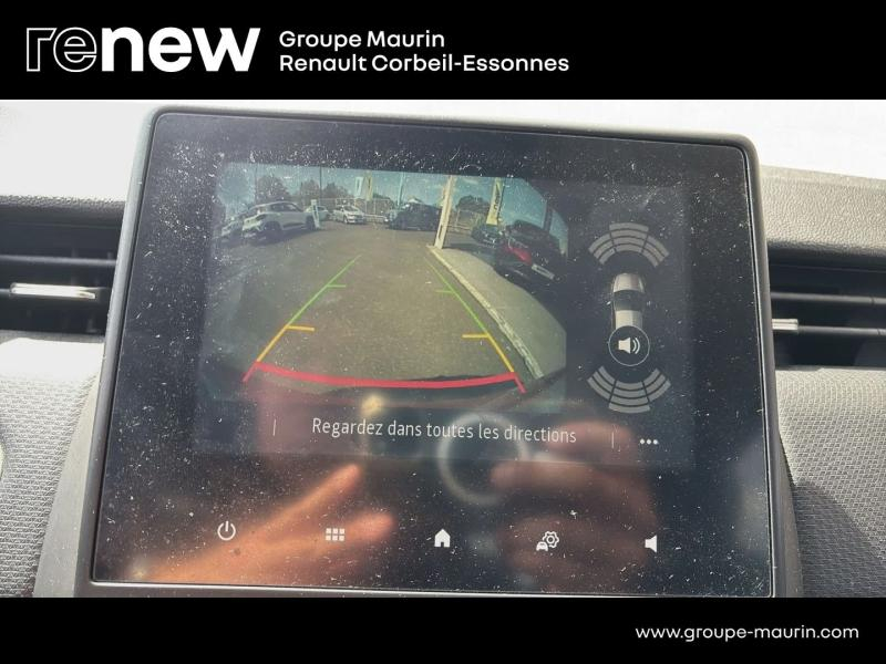 Photo 19 de l’annonce de RENAULT Clio d’occasion à vendre à CORBEIL-ESSONNES