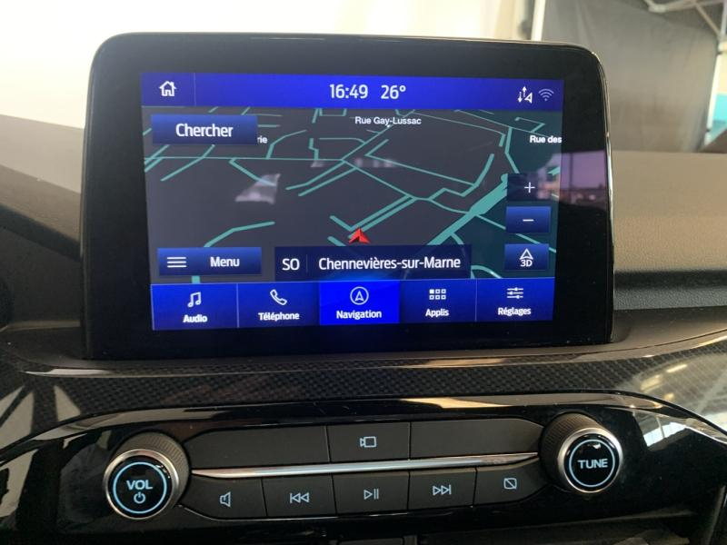 Photo 13 de l’annonce de FORD Kuga d’occasion à vendre à CHENNEVIÈRES-SUR-MARNE
