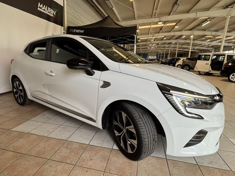 Photo 3 de l’annonce de RENAULT Clio d’occasion à vendre à CHENNEVIÈRES-SUR-MARNE